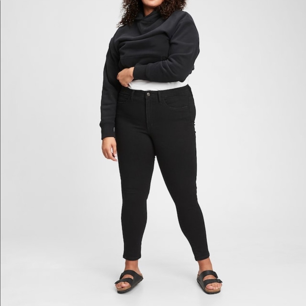 Gap High Rise Jegging NWT in Long